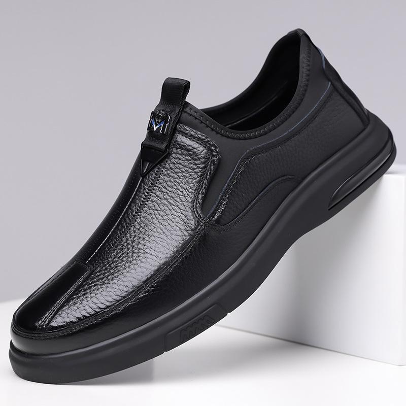 Autumn New Designer Leather Shoes for Men Antiskid Fashion Causal Black Driving Shoes Male Middle-aged Business Dad Loafers Man