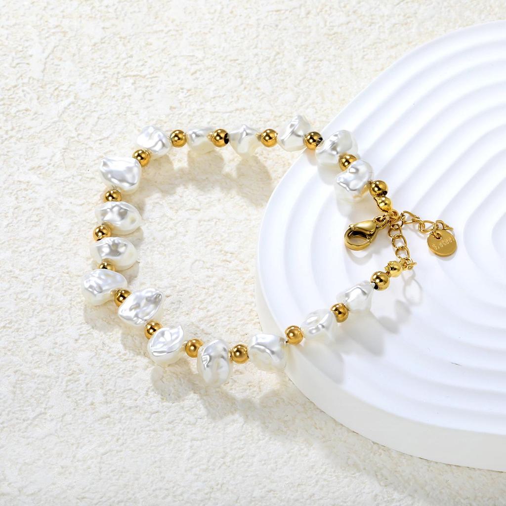 Baroque Irregular Pearl Necklace & Bracelet Set - Vintage French Light Luxury OT Buckle Jewelry for Women