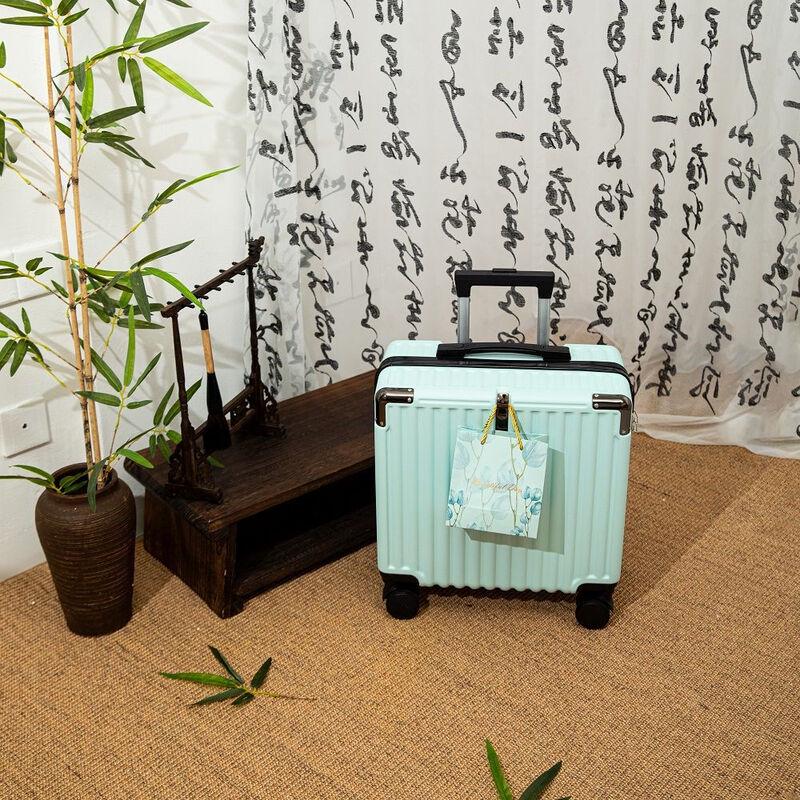 

OEING Lightweight Carry-on Suitcase