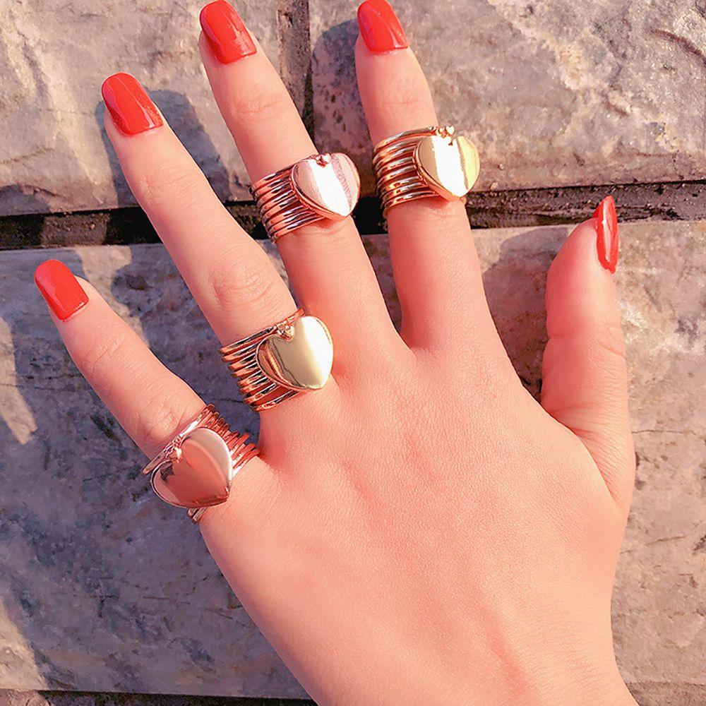 

Creative Gift Korean Party Gift Zinc Zinc Alloy Finger Ring Telescopic Ring Fashion Jewelry Love Bangle 9