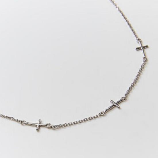 

(Hwa Sa, MONSTA X Minhyuk, ASTRO Sanha, Seo Eunkwang, Park Jihoon) Хей - намисто з ланцюжком із хрестом