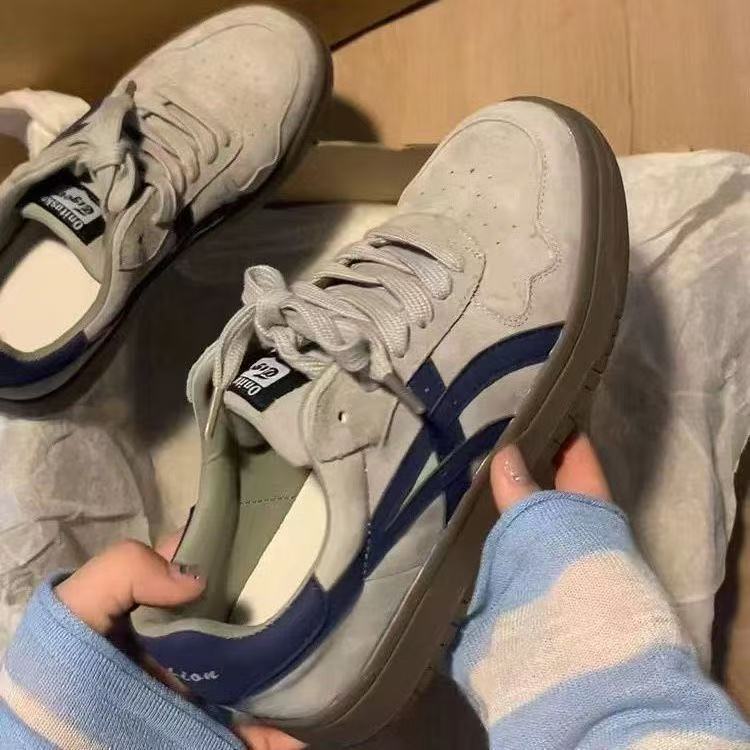 New Chinese gray German training shoes autumn new models show feet small thick baseplate shoes niche retro casual shoes