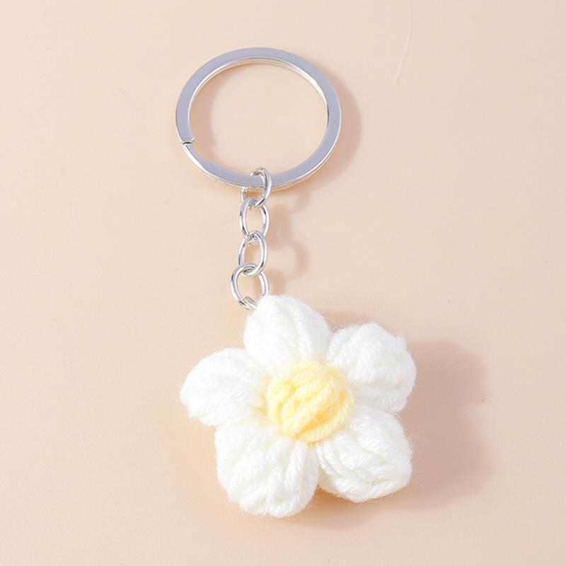 Aihua Hot New Handmade Knitted Keychain Keyring For Women Girl Cute Crocheted Flower Pendants Car Key Ring Handbag Charms Gifts