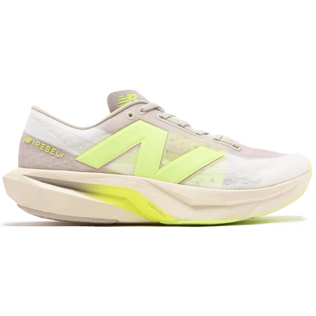 

Sneaker New Balance FuelCell Rebel v4 Moonrock Bleached Lime Glo(MFCXLUM) 42