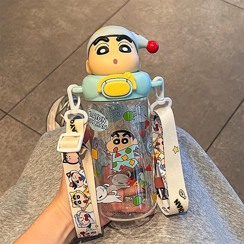 1 Piece Cute Cartoon Crayon Shin-Chan Summer Portable Strap Cup Creative 330/580Ml Straw Cup Home Ornament Unisex Holiday Gift