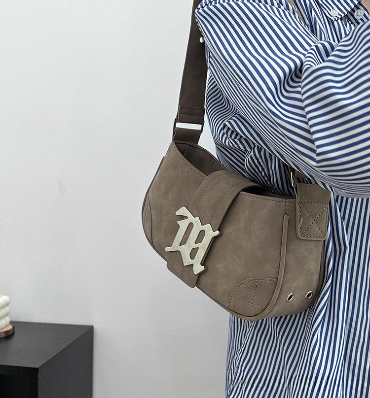 Damenhandtaschen im Retro-Wildleder-Design: Schulter- und Unterarmtaschen mit großem Fassungsvermögen für den Sommer.