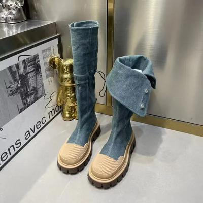 Botas de Plataforma Tratoradas de Jeans da Moda para Mulheres 2024 Outono Patchwork Estilo Western Botas de Cowboy Mulher Saltos Grossos Cano Médio Botas