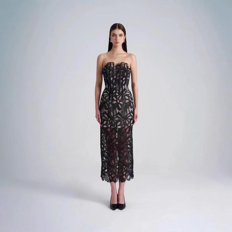 

Black Strapless Lace Embroidery Dress: European & American Slimming Cocktail Party Wear L