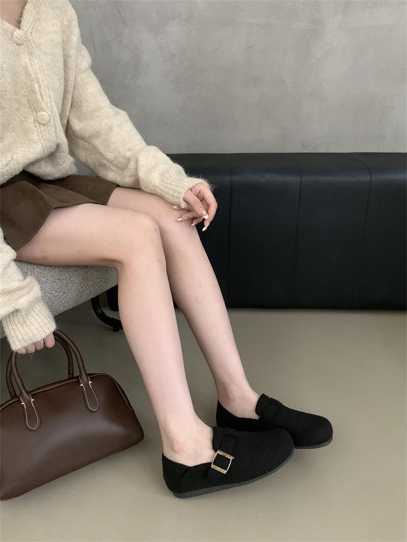

Туфли на плоской подошве, повседневные туфли-мюли, женские замшевые мокасины на платформе, плюшевые теплые зимние женские кроссовки 2024 года, трендовый бренд, дизайнер, уютный, зимняя женская обувь 40 чёрный