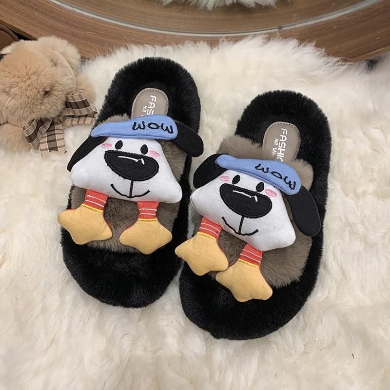 Niedliche Cartoon-Puppe Mädchen Hausschuhe Baumwollhausschuhe Herbst und Winter Nische Indoor Zuhause Rutschfest Warm Flauschige Hausschuhe