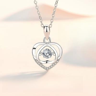Love Heart-shaped Smart Necklace for Women, Beating Heart Eternal Heart Pendant Collarbone Chain