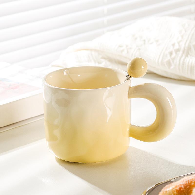 High Value Gradient Ceramic Cup Niche Design Sense Mug with Lid Spoon for Girls Coffee Cup Couple Drinking Water Cup