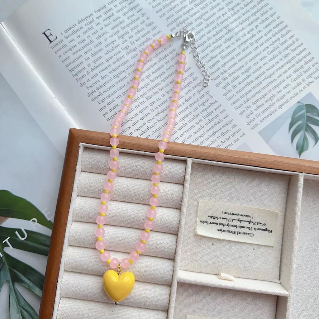 2026 New Color Beaded Chain Resin Heart Pendant Necklace For Women Girls Trendy Clavicle Chain Delicate Jewelry Gift