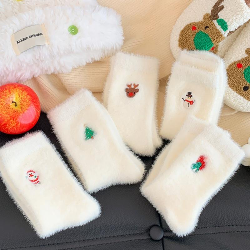 White Faux Mink Fur Socks Christmas Tree Snowman Santa Claus Embroidery Socks For Winter Warm Thicken Plush Floor Socks Gift