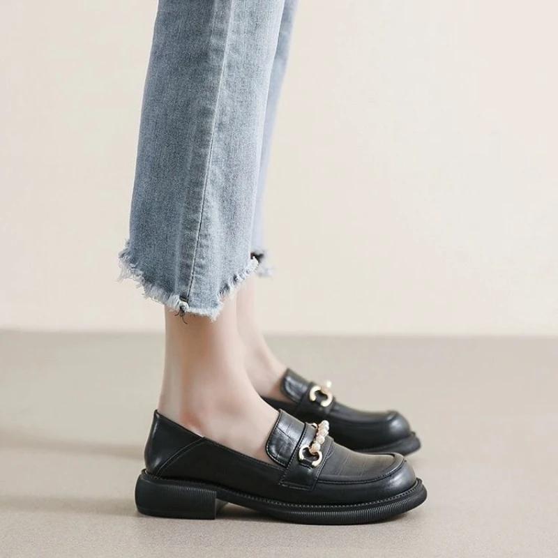 Low Heel Elegant Loafers Ladies Pumps Round Toe Women's Shoes Pearl Stylish on Sale Summer 2025 Spring Slip Luxury Brand Dress