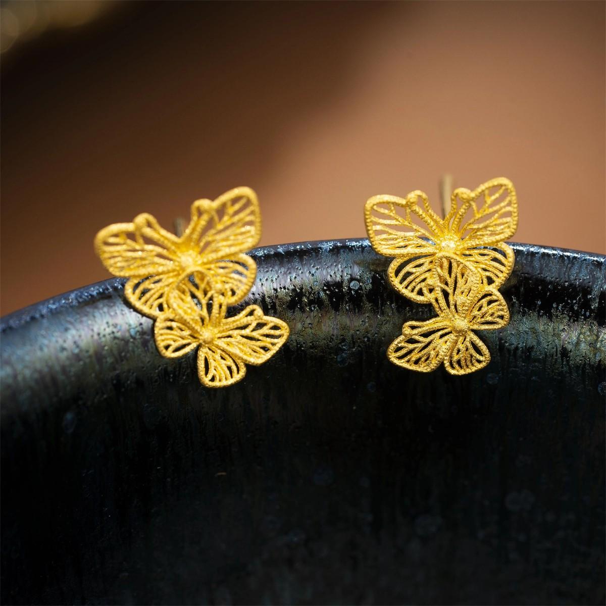 

Серьги-бабочки с полым дизайном, нишевые, легкая роскошь, высококлассные серьги-пусеты, темпераментные, модные, универсальные, для личности, женские