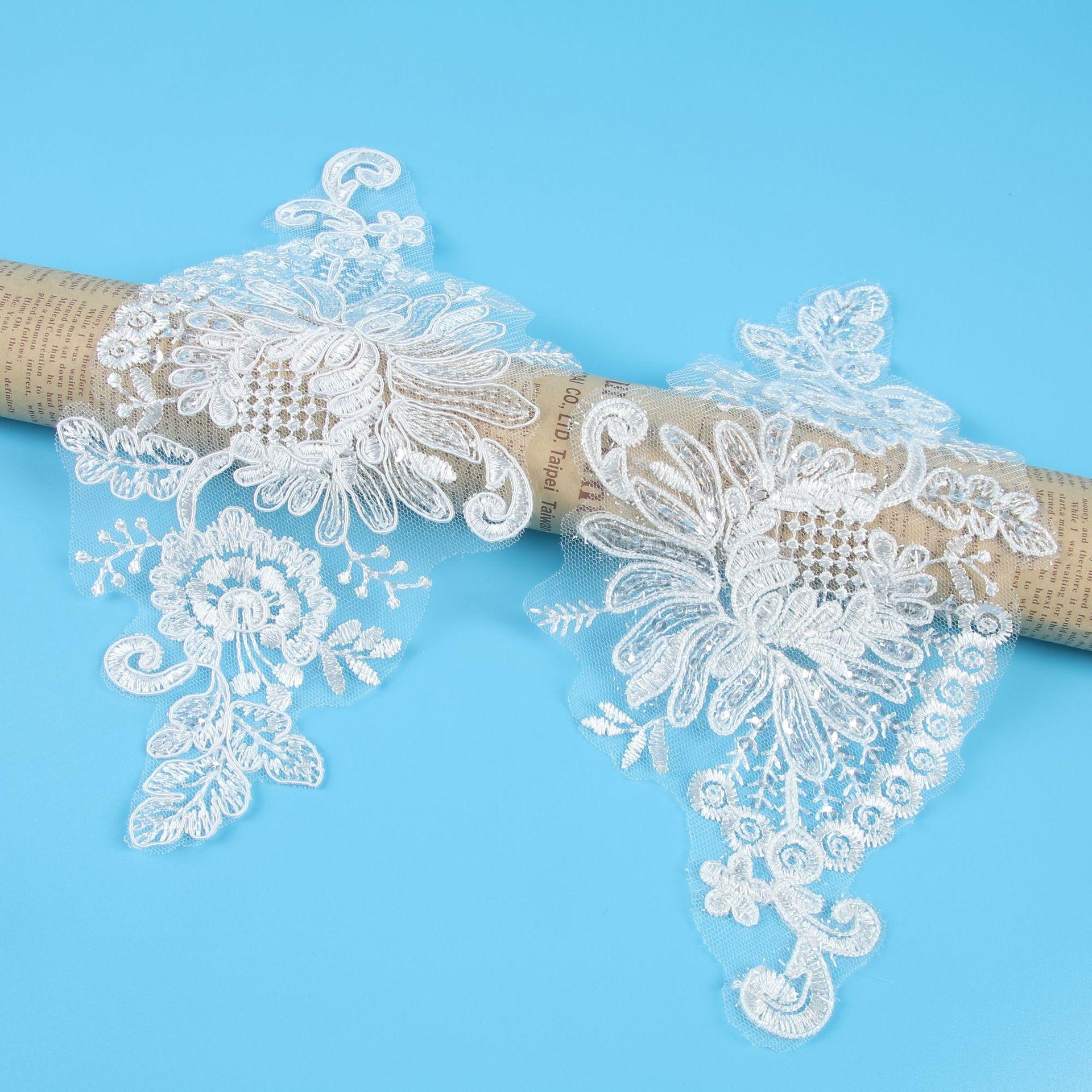 

Car Bone Pair Flower Dress Princess Dress Patch Pair Flower Bridal Headdress Jewelry Headband Material Pair Flower Lace Flower Bone rope/crystal piece (23 * 12.5)