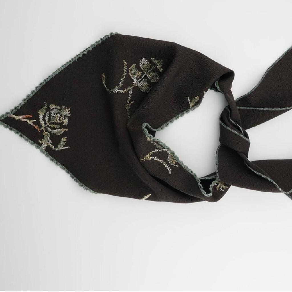 Elegant European Retro Rose Linen Triangle Scarf - Women's Versatile, Thin Neck Protection Style
