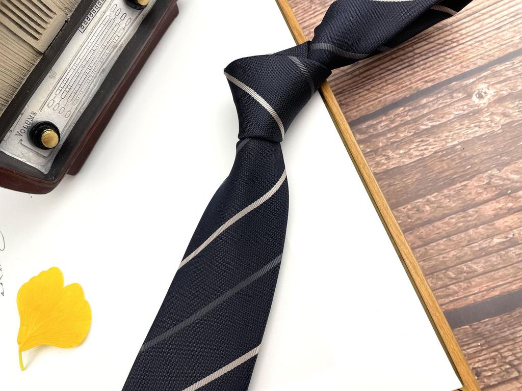 Men'S Retro Tie Dark Red Pattern British 8Cm High-End Formal Dress Casual, Professional Business Striped Wedding Tide