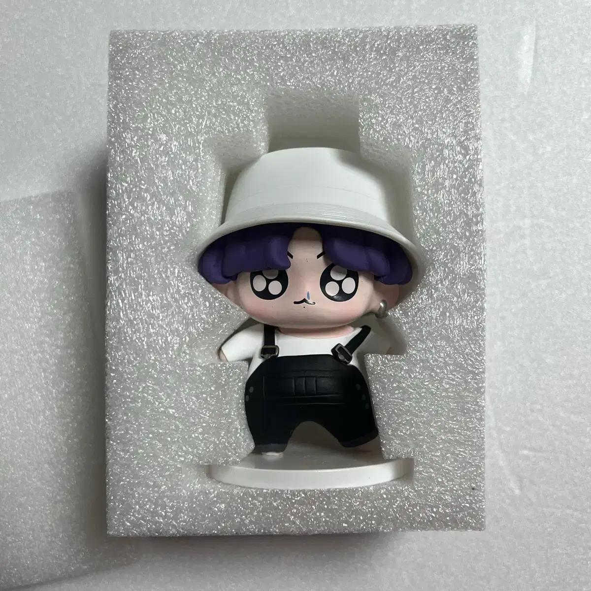 

BTS Bangtan Boys Jungkook Fan Art Shiny Yang Seongtung Golden Figure for Sale