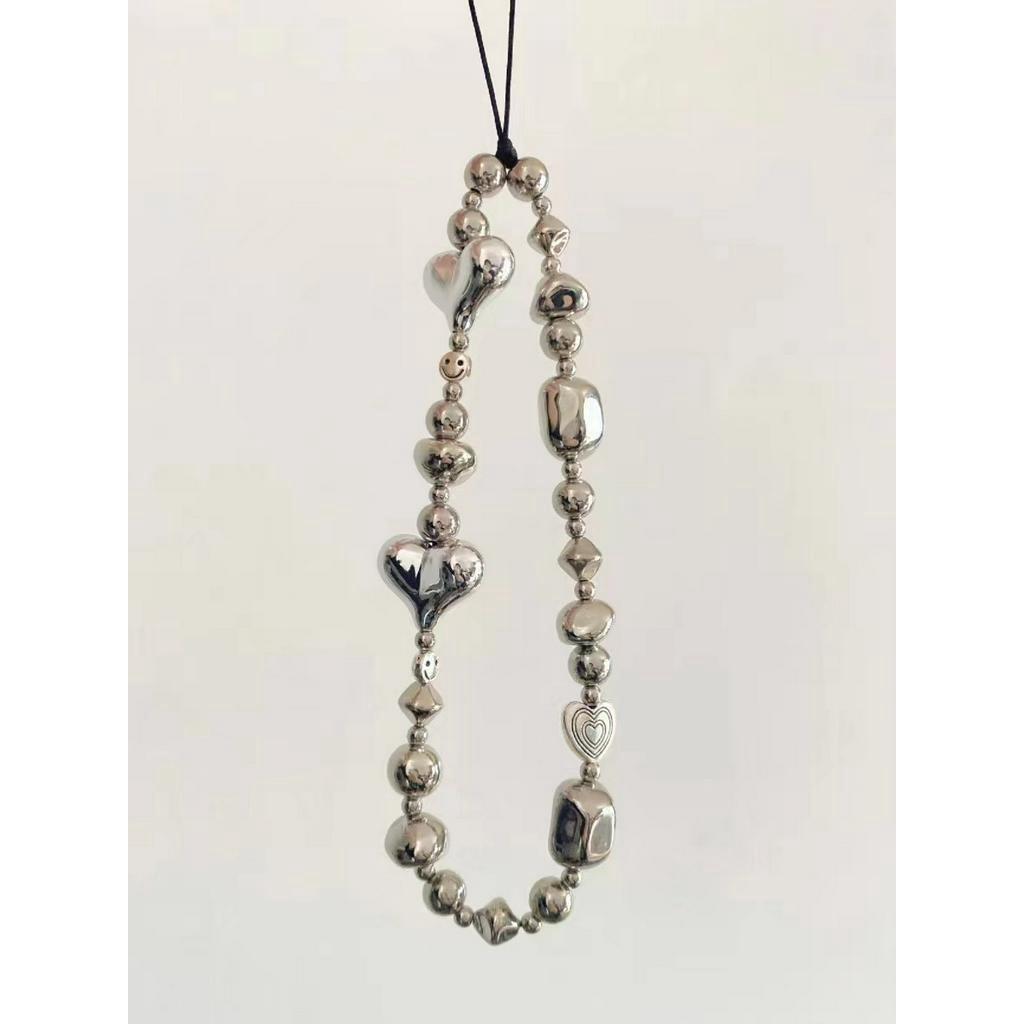 

Новая оригинальная ручная работа серебряная цепочка для мобильного телефона в стиле «любовь тысячелетия» с бусинами, милая, крутая, простая, универсальная, нишевая Silver Love Phone Chain