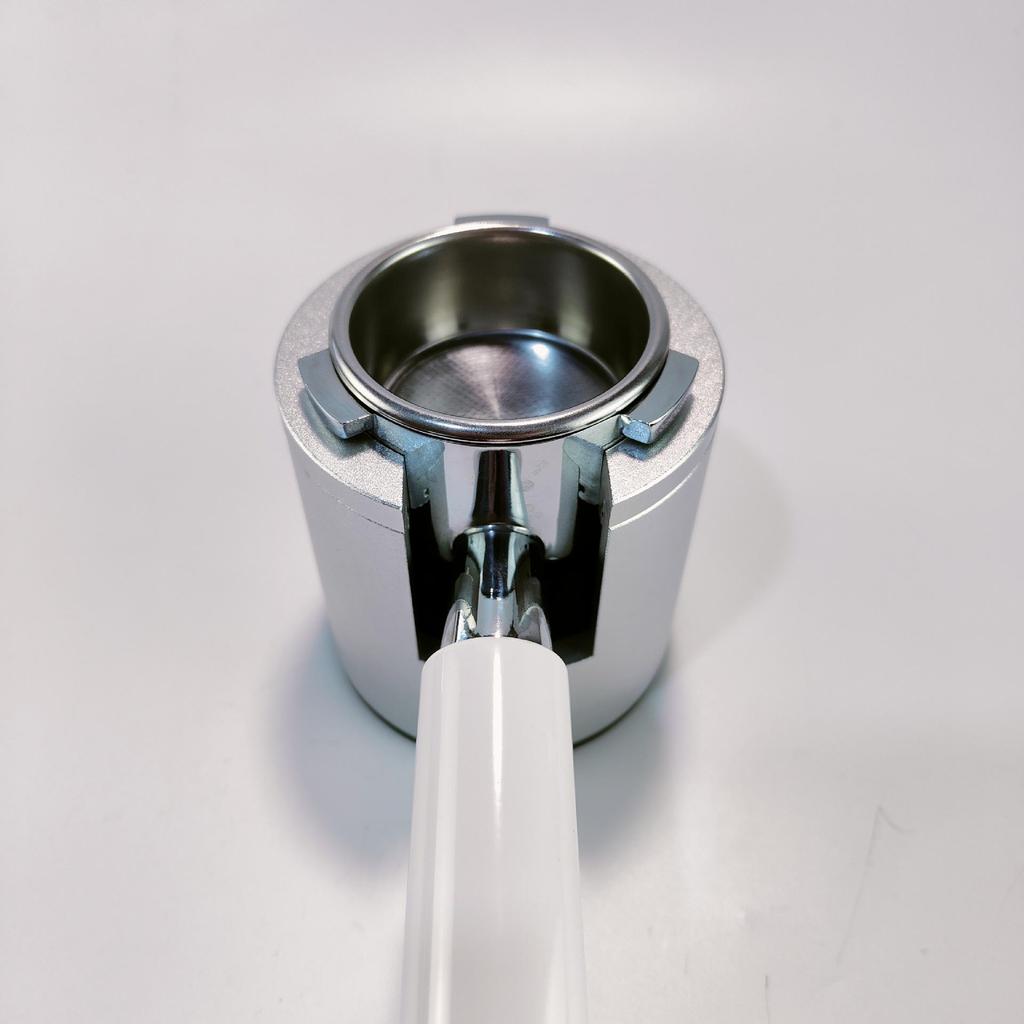 Aluminum Coffee Tamping Stand: Universal Tamper Base for 51mm, 53mm, and 58mm.