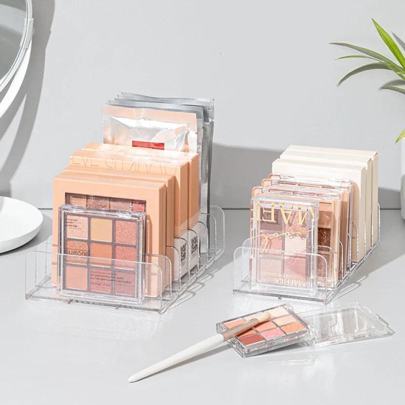 Scatola portaoggetti per palette ombretti da scrivania Divisorio per cassetti trucco Rastrelliera portaoggetti per trucco Scatola espositiva Scaffale per fard e cosmetici in plastica a 7 scomparti