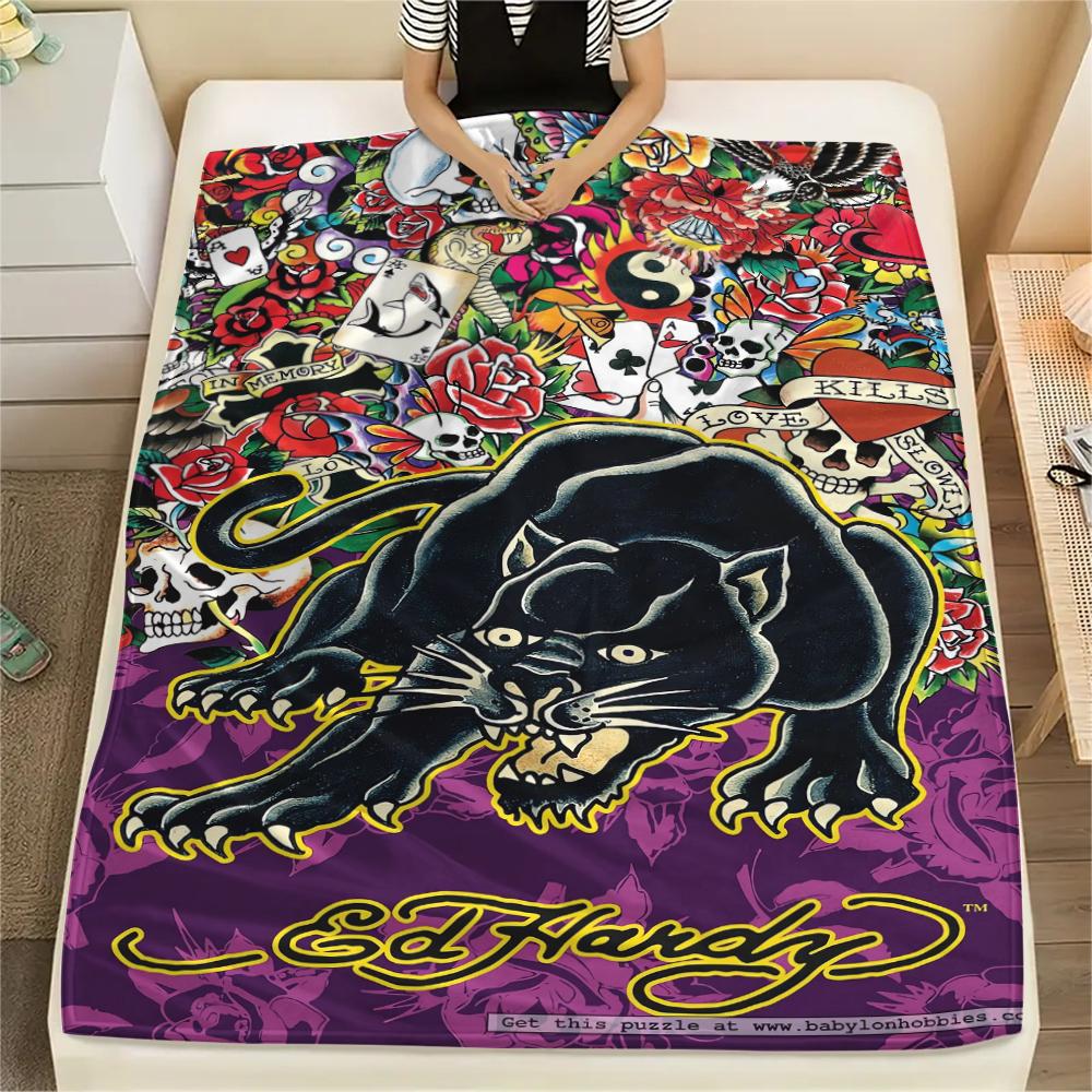 1Pc Hardy Tattoo Print Flannel Blanket, High quality Comfortable for All Seasons, Home Decor, Warmth and Comfort, Perfect for Christmas Gifts