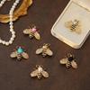 High-End Women's Bee Brooch: Korean Luxury Temperament Badge Pin for Versatile Clothing Accessories