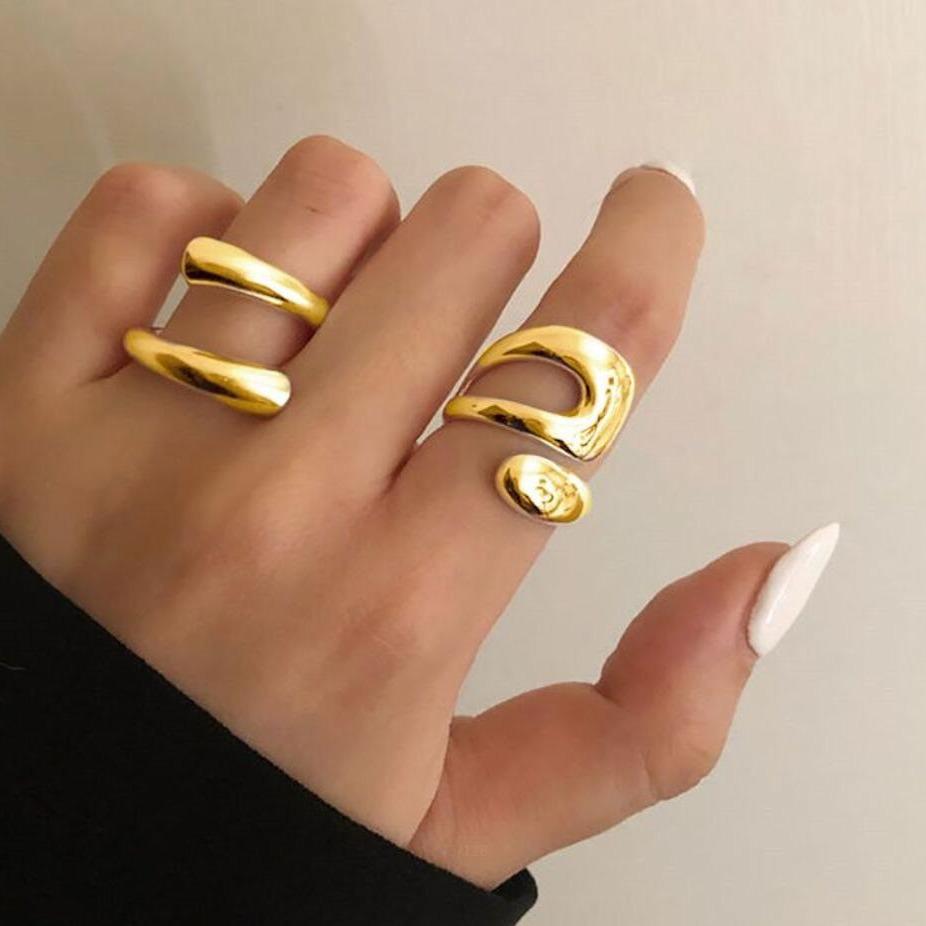 

Retro Geometric Staggered Joint Ring: Hip-Hop Punk Style Open Design for Women