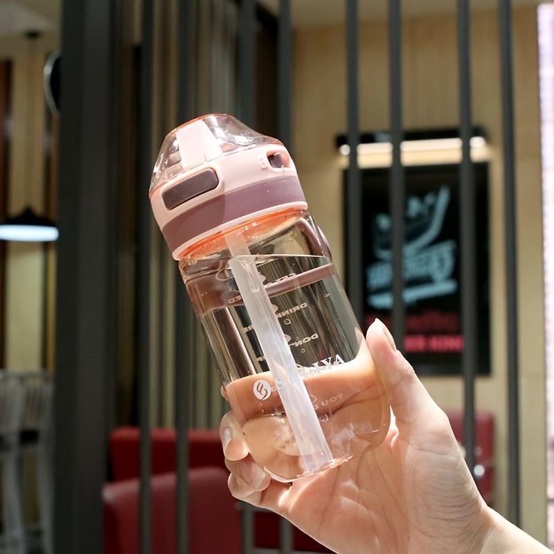 500ml Transparenter Plastikbecher mit Strohhalm, Tragbar, Fallfest, mit Skala, Sport-Wasserflasche, Geeignet für Outdoor-Sportarten, Aktivitäten