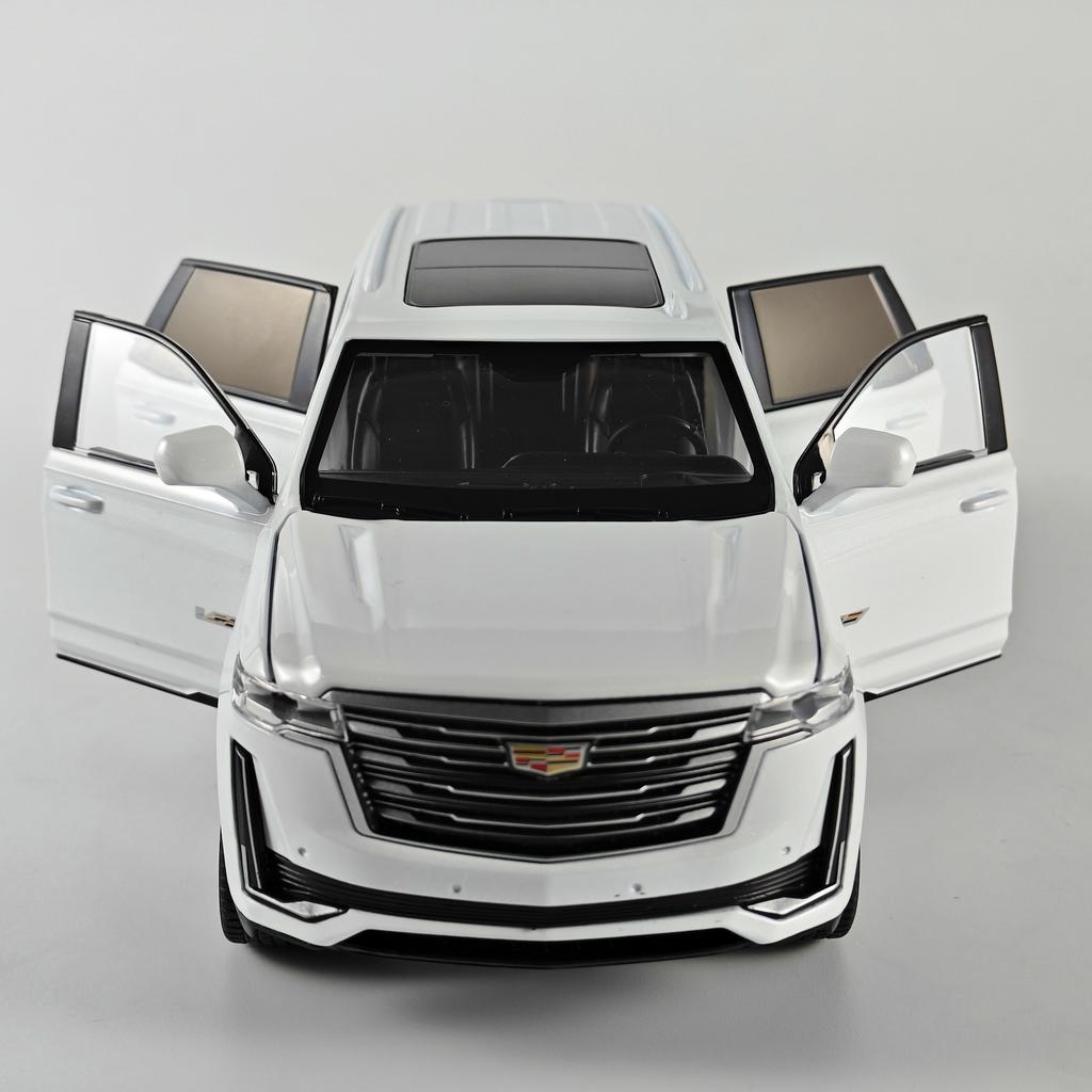 1/24 Scale Cadillac Escalade SUV Alloy Diecast Model Pull Back Toy Gift For Friends Collection Of Hobby Decorative Fine Present