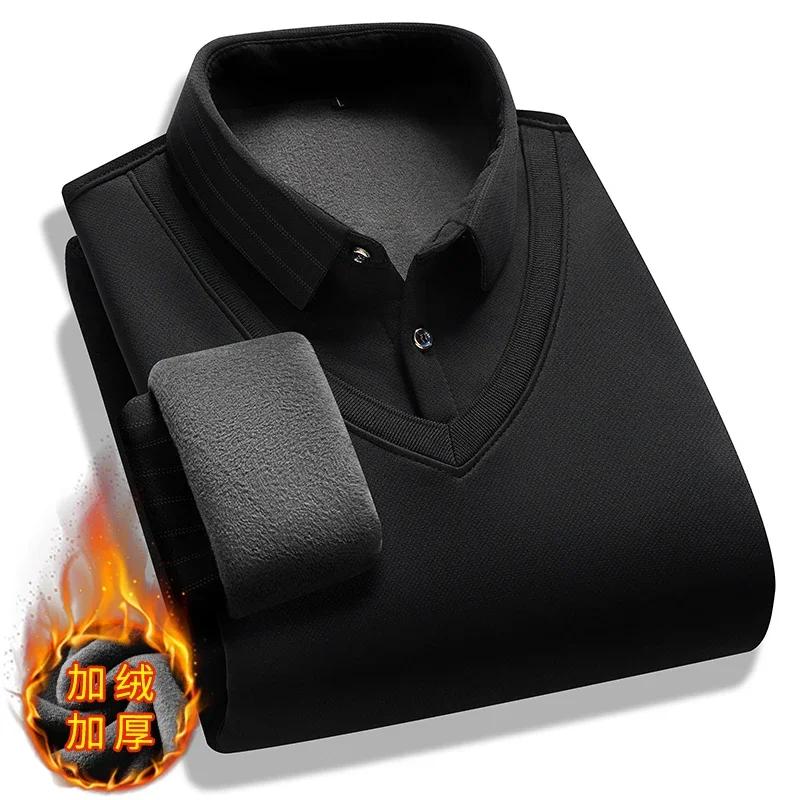 Męski sweter dzianinowy z fałszywym dwuczęściowym fasonem 2025 Zima Ciepły top Pogrubiony aksamitny polarowy podszewka Kołnierzyk koszulowy Sweter Odzież męska