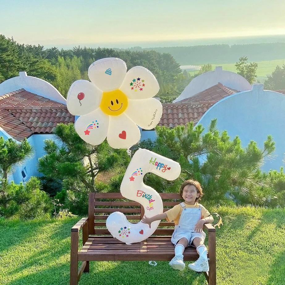 32nd Birthday Number Balloons & Decoration Set for Kids - Photo Props for Boys & Girls