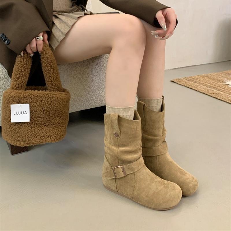 Inner heightening versatile retro stacking boots women's 2025 autumn and winter new boots thick-soled round head matte short boots