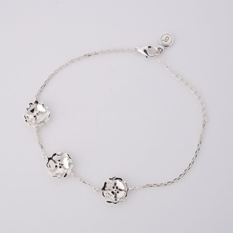 BELLOOGGI Lisianthus bracelet (triple)