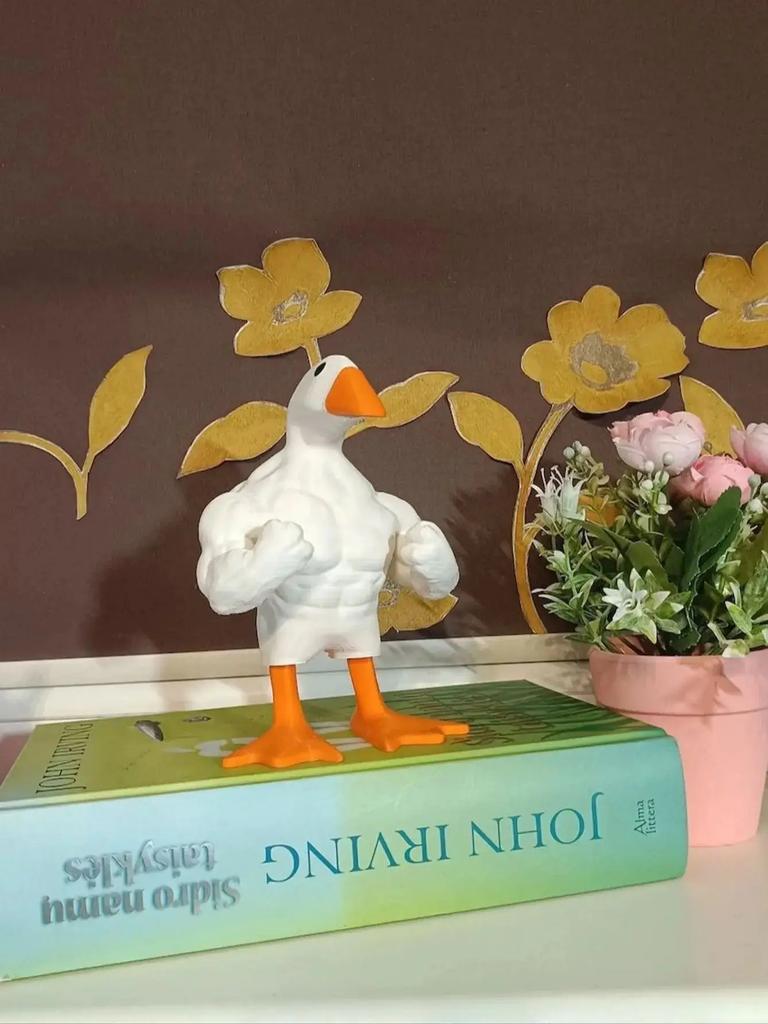 1pc Duck Statue Ornament Funny Muscle Duck Statue Decoration Resin Crafts Sculpture Ornament Decoration