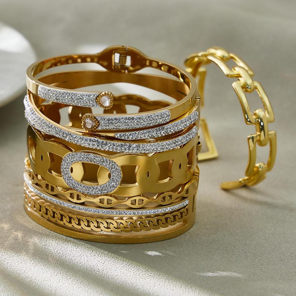 18k Gold Plated Stainless Steel Zircon Geometric Bracelet with Openable NK Chain, Super Shiny Light Luxury Style.