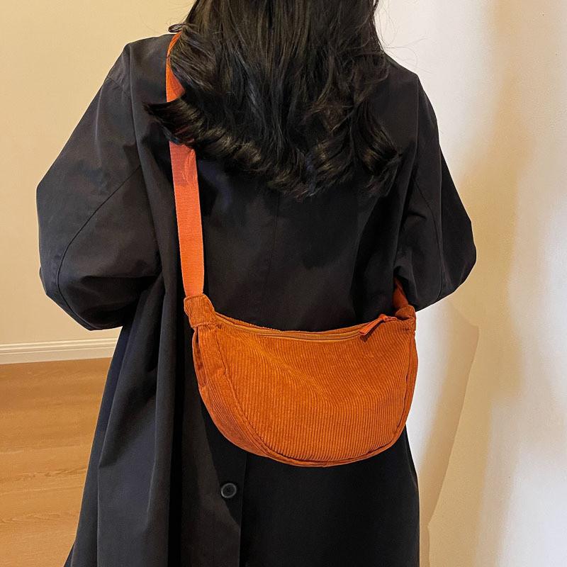 Trendige Cord-Knödeltasche Damen 2023 Neue Leichte Umhängetasche Urbaner Minimalistischer Stil