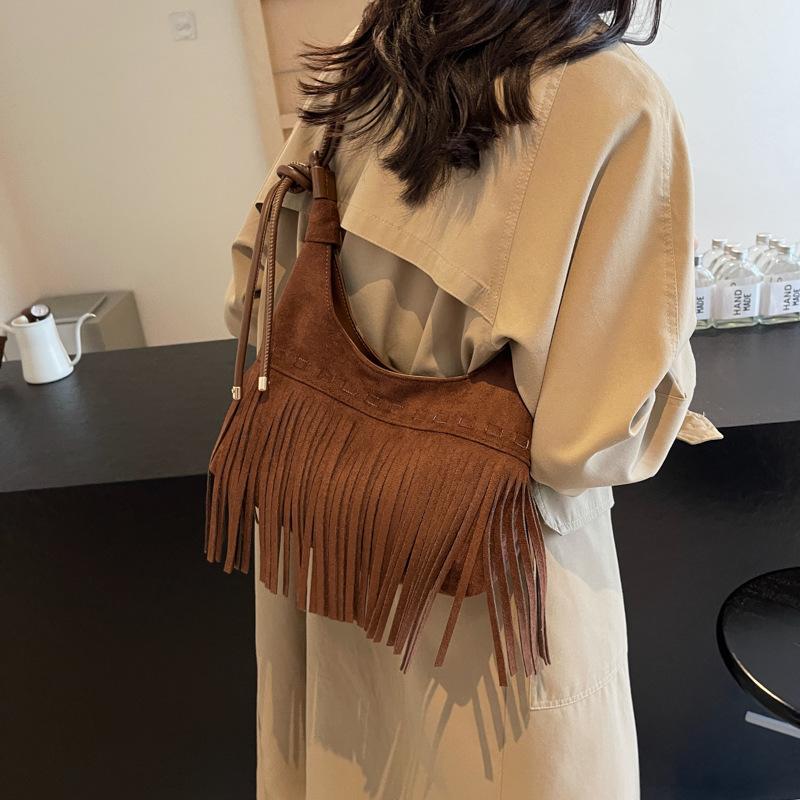 Tassel Crossbody Shoulder Bags Women Fashion Suede Small Handabg and Purse Female Luxury Design Armpit Hobos Bag