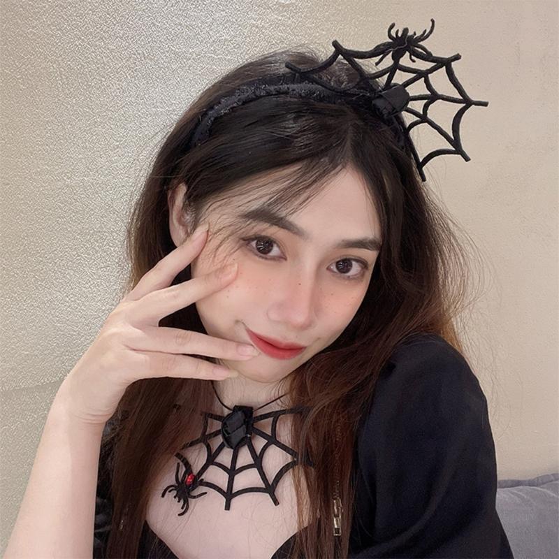 Black Necklaces Chain Spiders Short Neck Gothic Costume Jewelry for Women & Girl