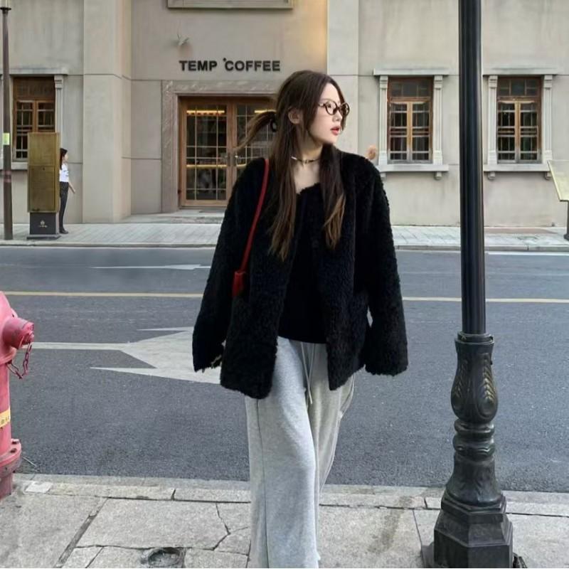 Womens Oversized Fleece Jacket With Suede Trim Loose Fit Vintage Style Coat 2025