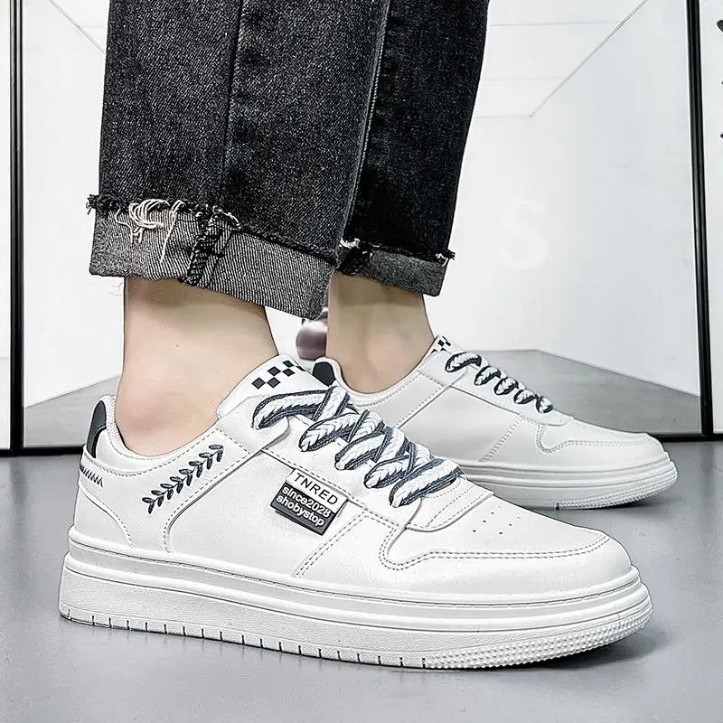 Male Shoe Korean Style Young Students Sneakers Low-Top Lace Up Elegant Classic Original Vulcanize Trends 2026 Men's Casual Shoes