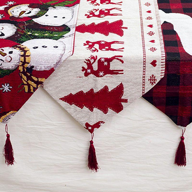 Luxuriöser bestickter Weihnachts-Tischläufer in klassischem Rot und Weiß