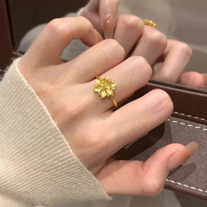 Elegant Gold Micro-Diamond Snowflake Ring: High-End Luxury Versatile Finger Jewelry