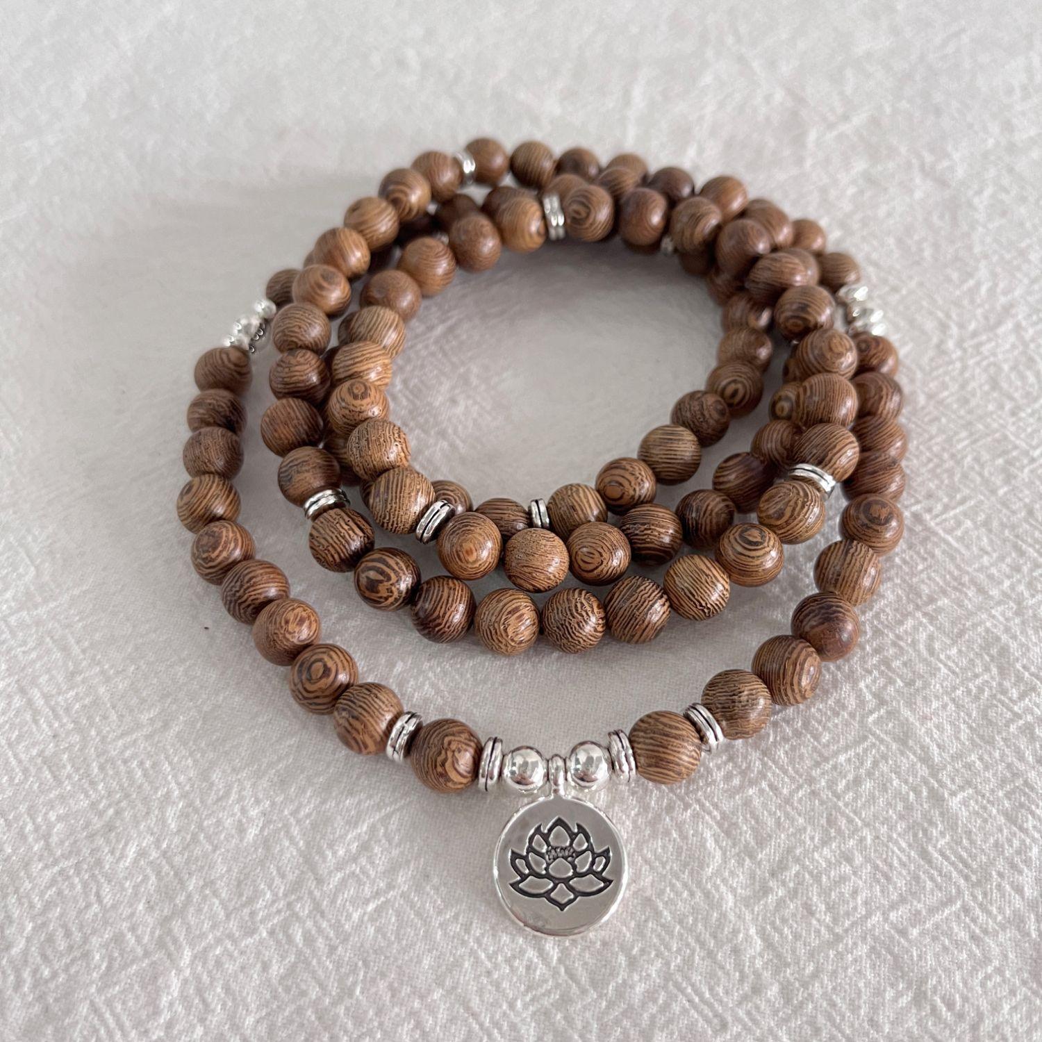 

JYL TS Bracelet Lotus Pendant 108 Bead Spiritual Awakening & Purity T204 магнолия