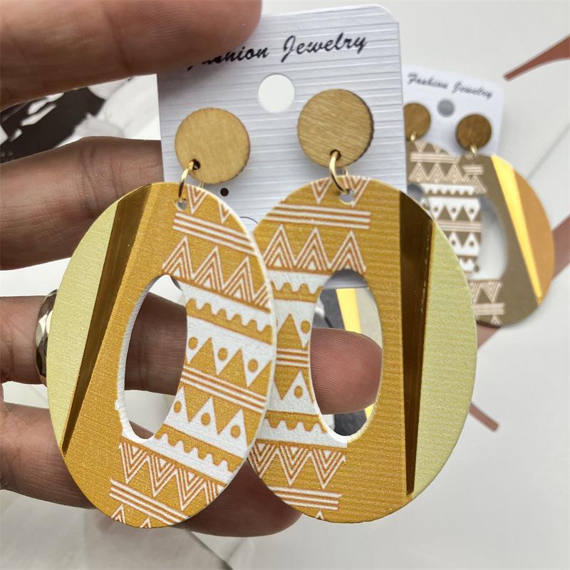 Vintage Painted Big Wooden Earrings Ethnic Exaggerated Pattern Geometric Statement Drop Earrings Vacation Party Jewelry
