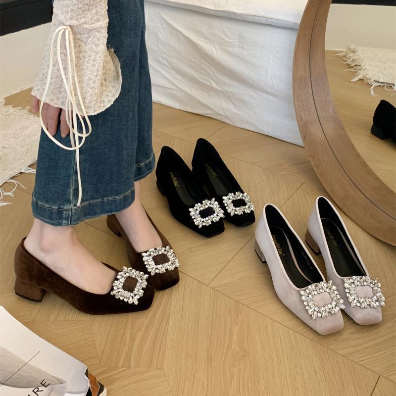 French Xiaoxiangfeng rhinestone square buckle single shoes women's spring 2025 new thick heel square heel soft sole shallow mouth single shoes