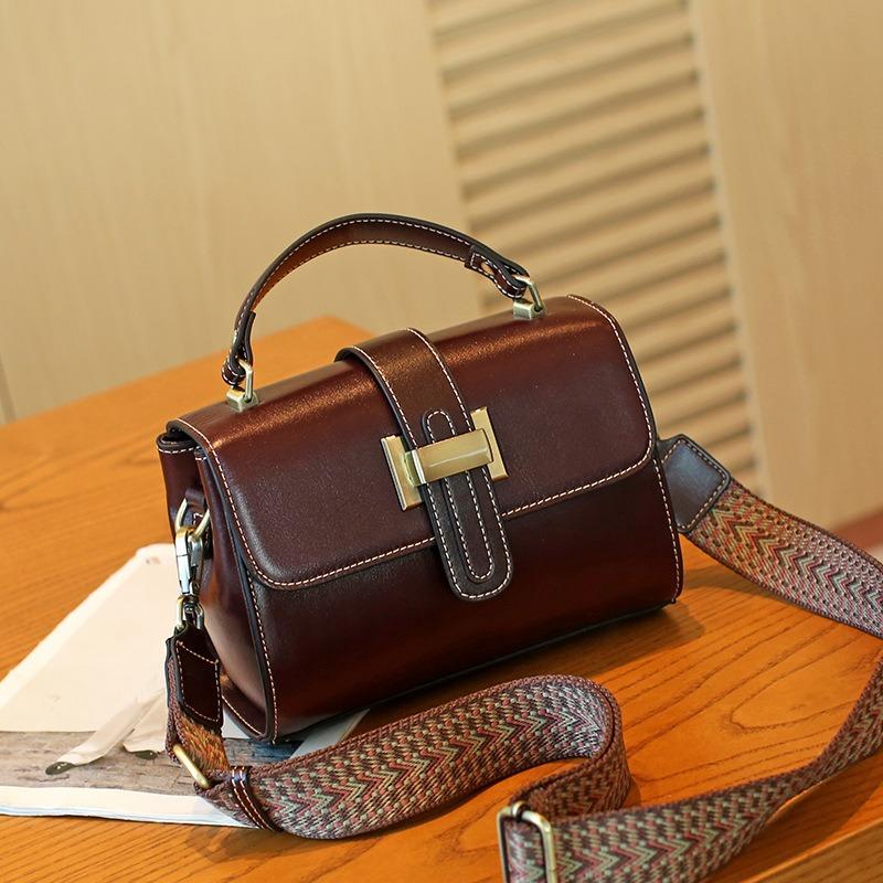 Leather Women's Bag Small Bag Messenger Bag Women's New Retro Handbag Commuter Shoulder Bag