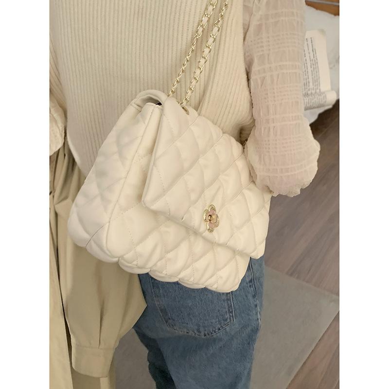 

Сумка Женская Премиум Чувство Деликатная Сумка Под Мышку 2025 Весна Новая Ромбовидная Цепочка Сумка Большая Вместимость Сумка на Плечо